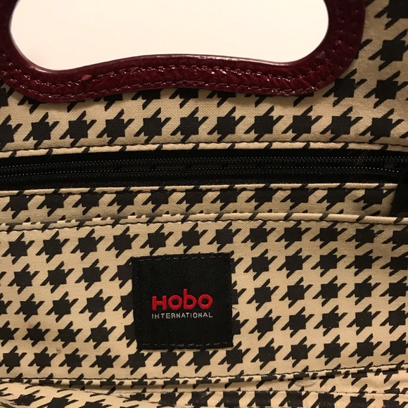 NWOT Hobo International Burgundy Leather Clutch - Picture 5 of 5